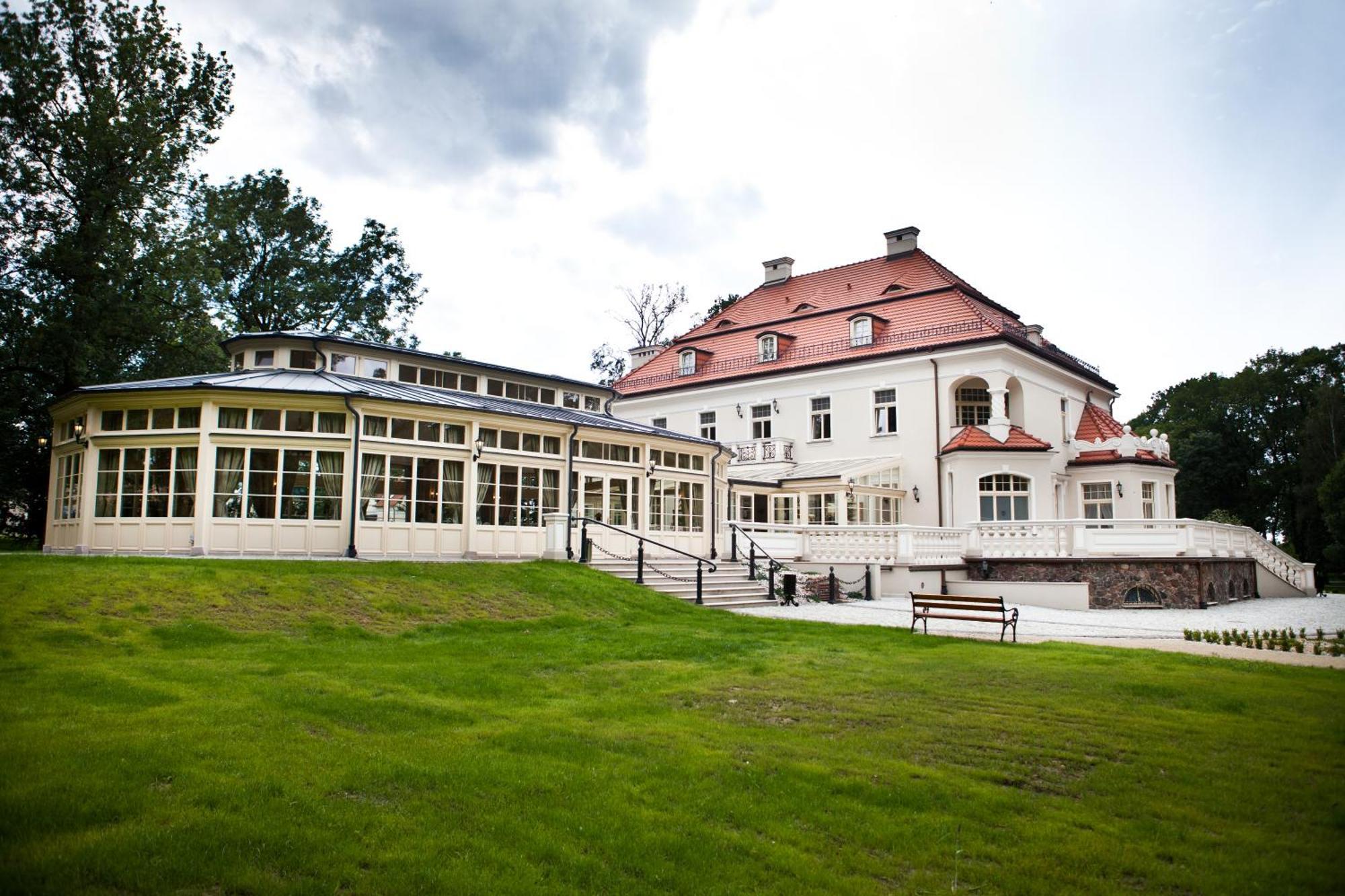 Palac Tlokinia Kalisz  Exterior photo