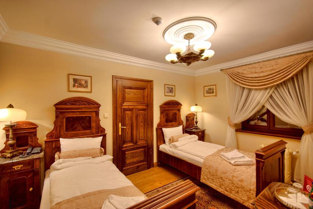 Palac Tlokinia Kalisz  Room photo